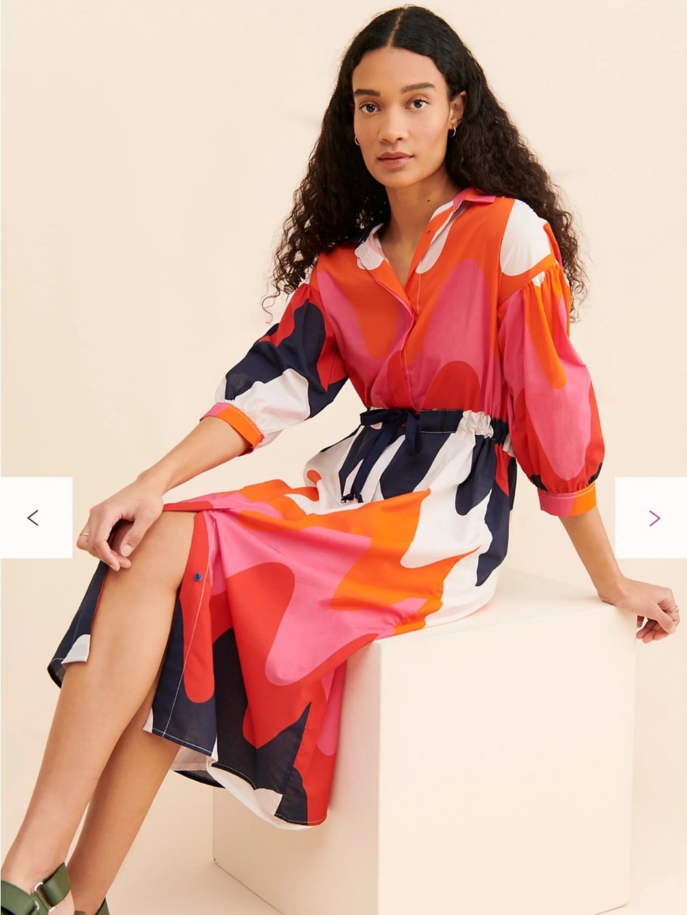 Vilagallo Lip Midi Dress in Pink, Orange, Navy, White in Abstract Print Size 34